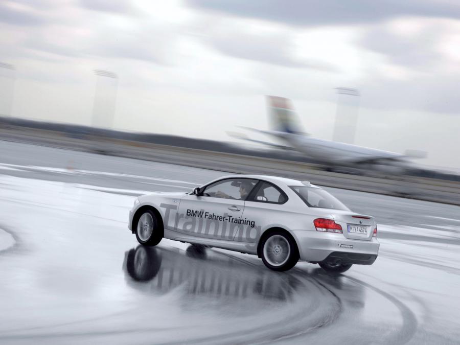  BMW 123d Coupe 2008 года  (фото 8 из 8)